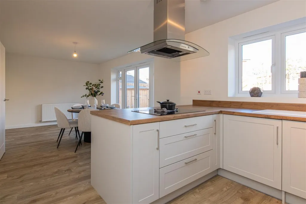 Draper Road, Higham Ferrers, photo 3