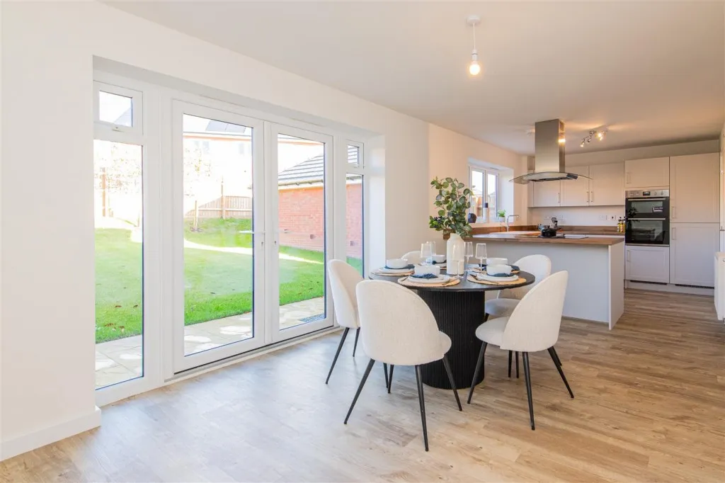 Draper Road, Higham Ferrers, photo 4