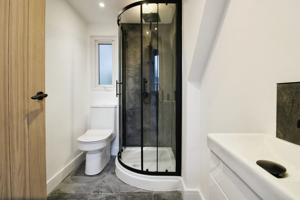 Newport Road, Cardiff, CF3, photo 15