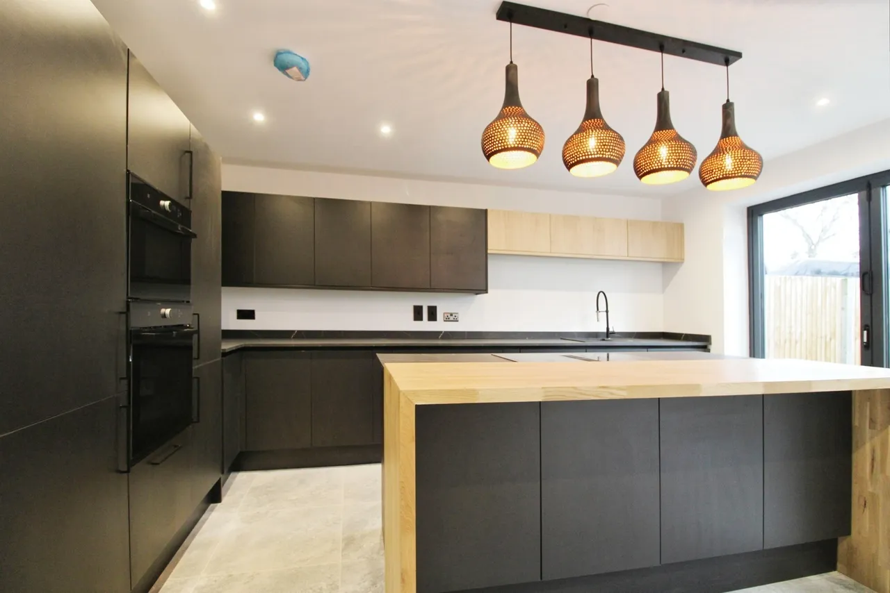 Newport Road, Cardiff, CF3, photo 4