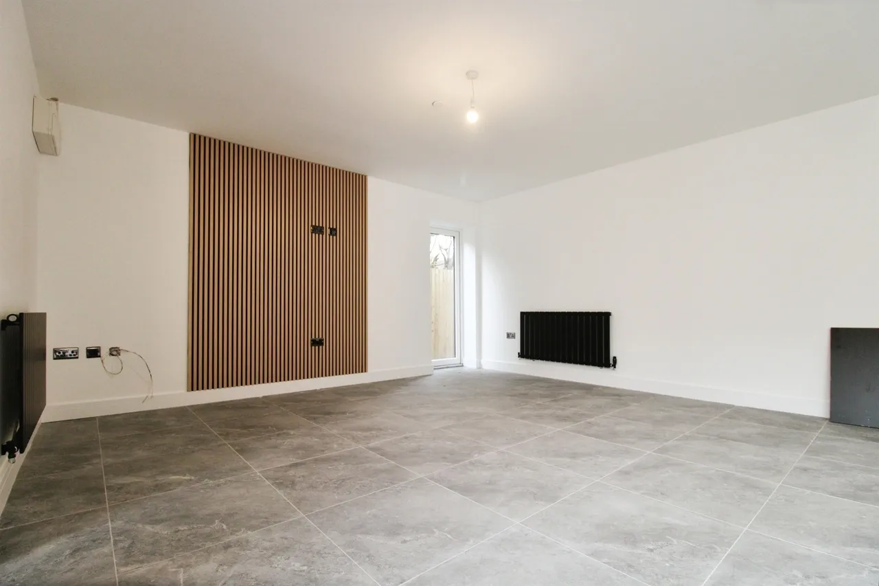 Newport Road, Cardiff, CF3, photo 6