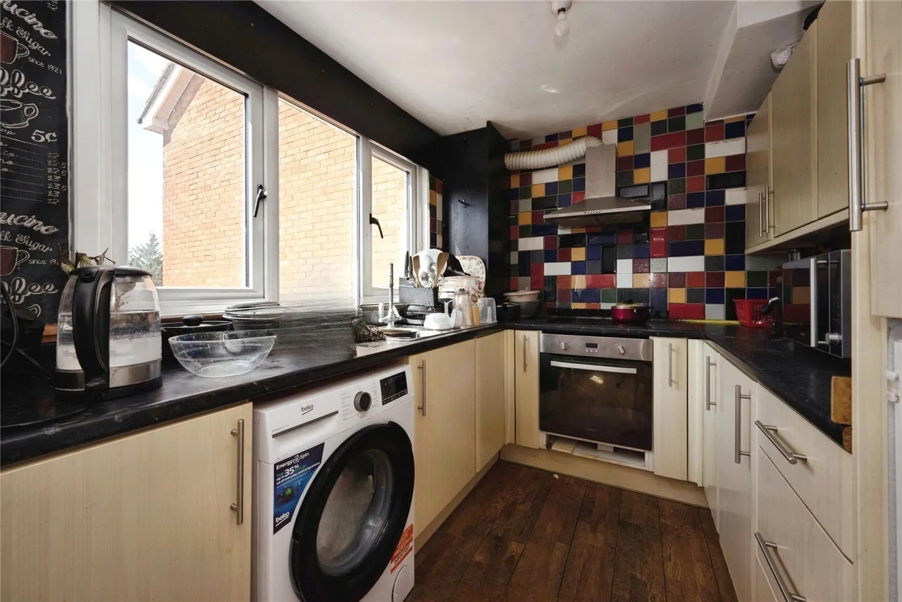 Brendon Avenue, Luton, Bedfordshire, LU2, photo 6