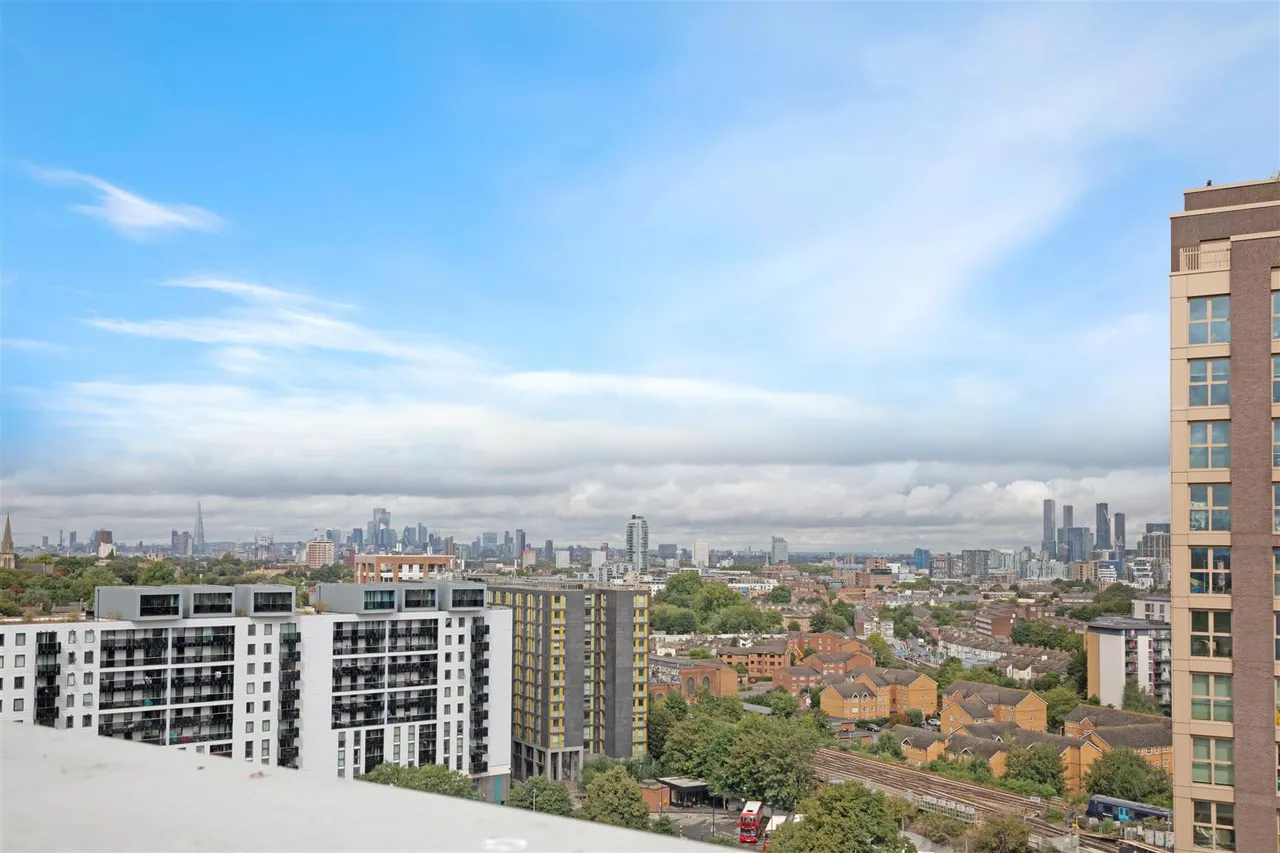 Cornmill Lane, Lewisham, SE13, photo 12