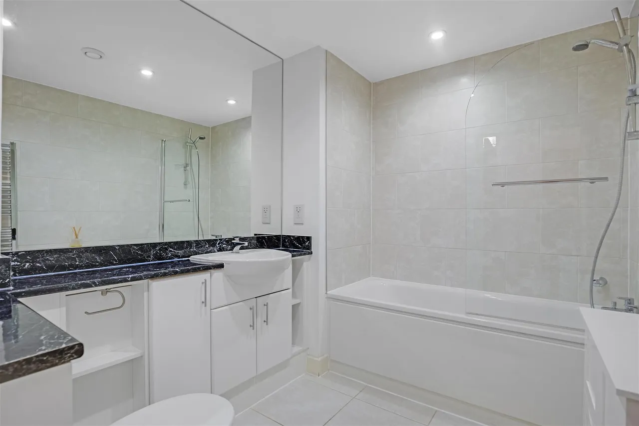 Cornmill Lane, Lewisham, SE13, photo 9