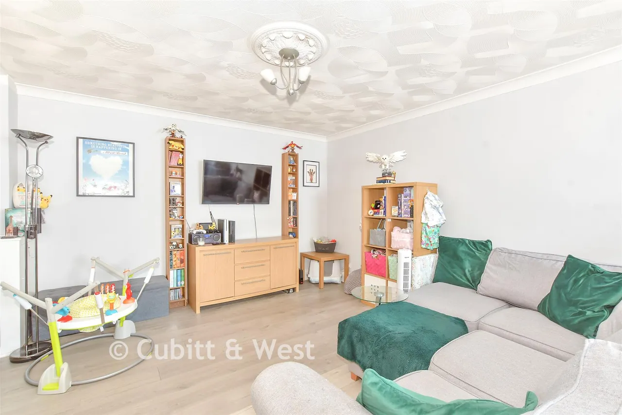 Frensham Road, Southsea, PO4, photo 6