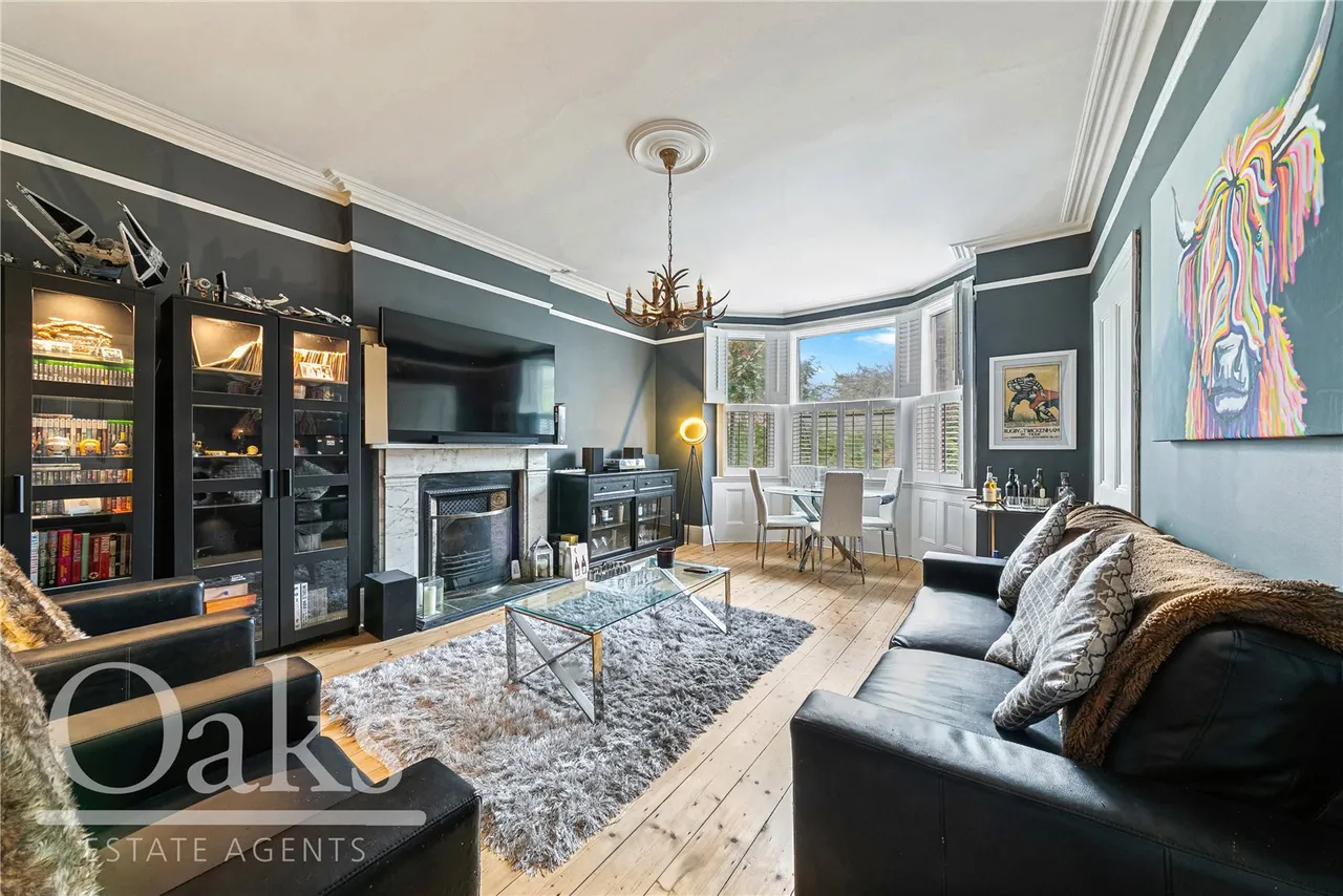 2 bed flat for sale, Birdhurst Rise, South Croydon, CR2