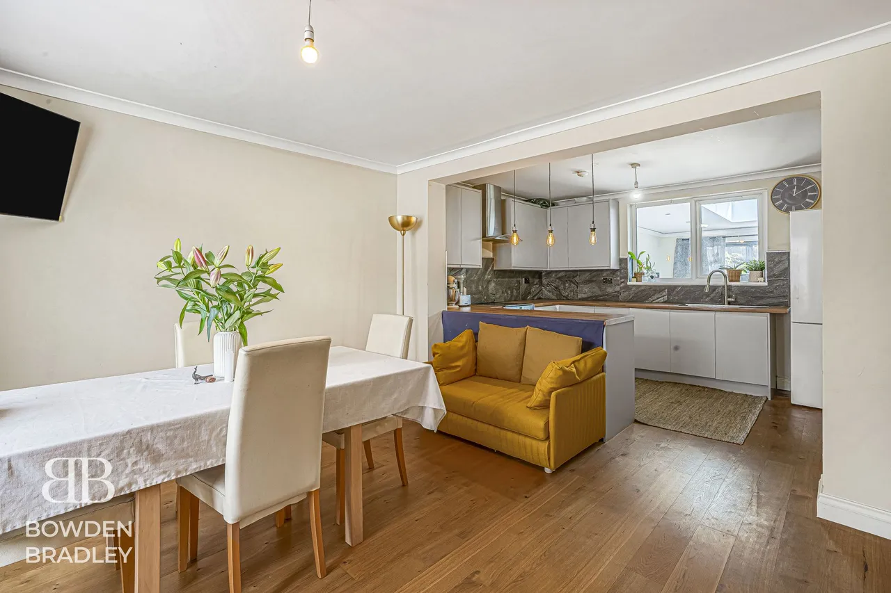 Fletcher Road, Chigwell, IG7, photo 8