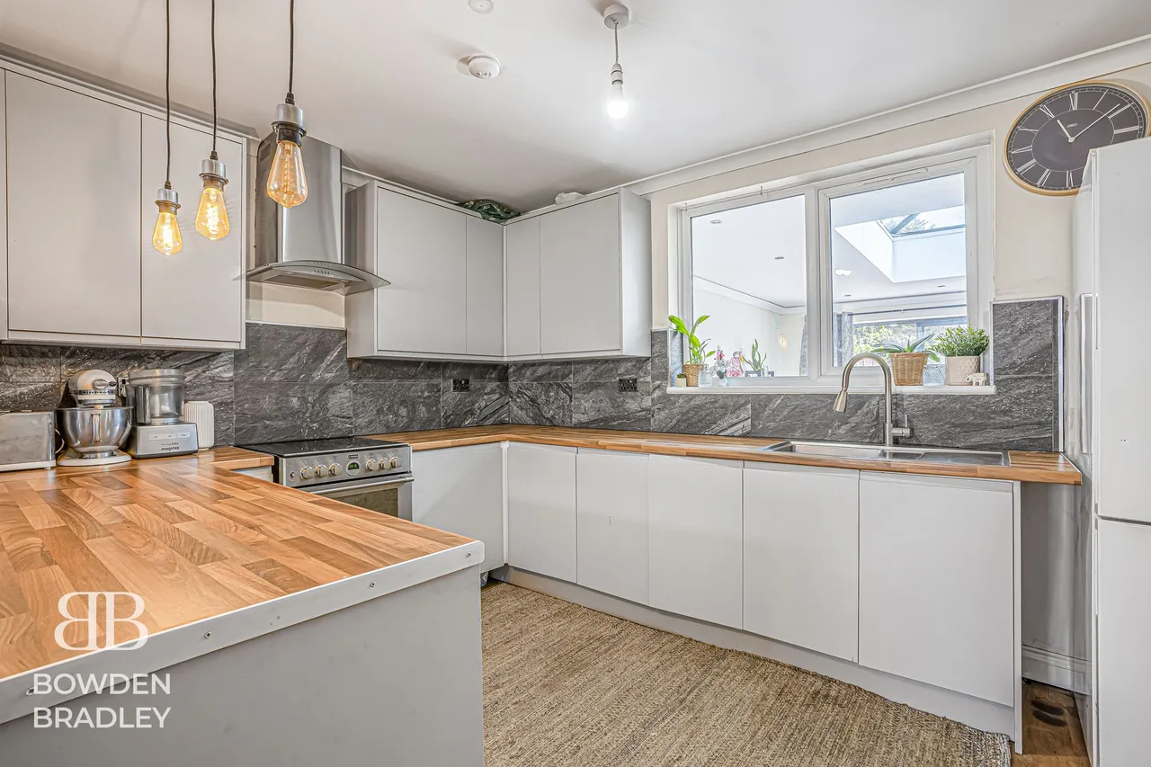 Fletcher Road, Chigwell, IG7, photo 4