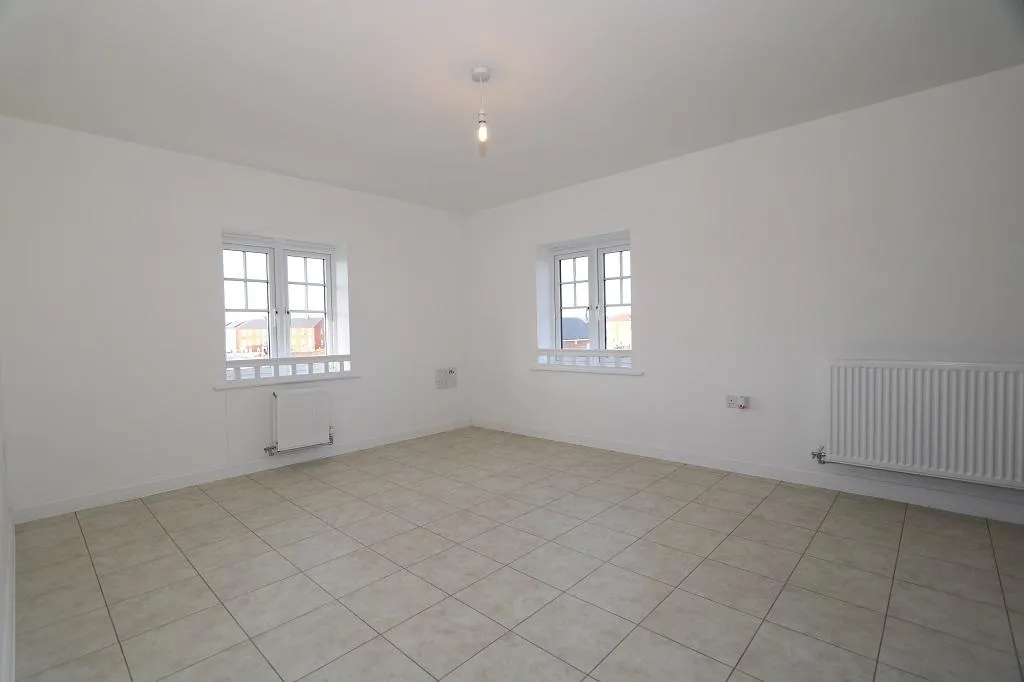 Danegeld Avenue, Great Denham, MK40, photo 5