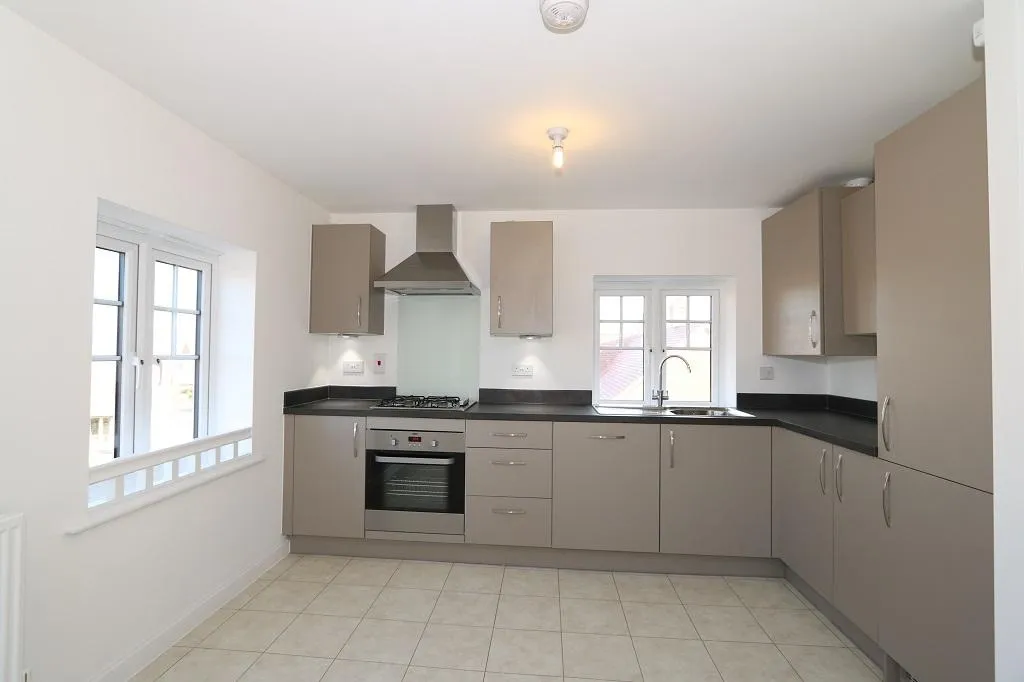 Danegeld Avenue, Great Denham, MK40, photo 3