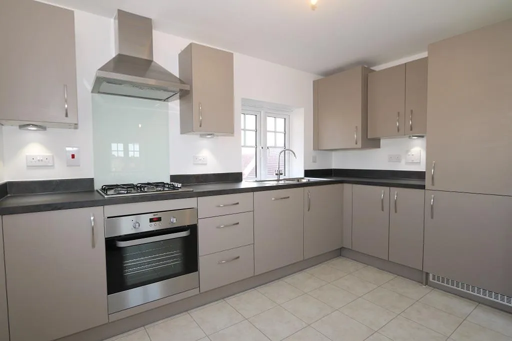 Danegeld Avenue, Great Denham, MK40, photo 2