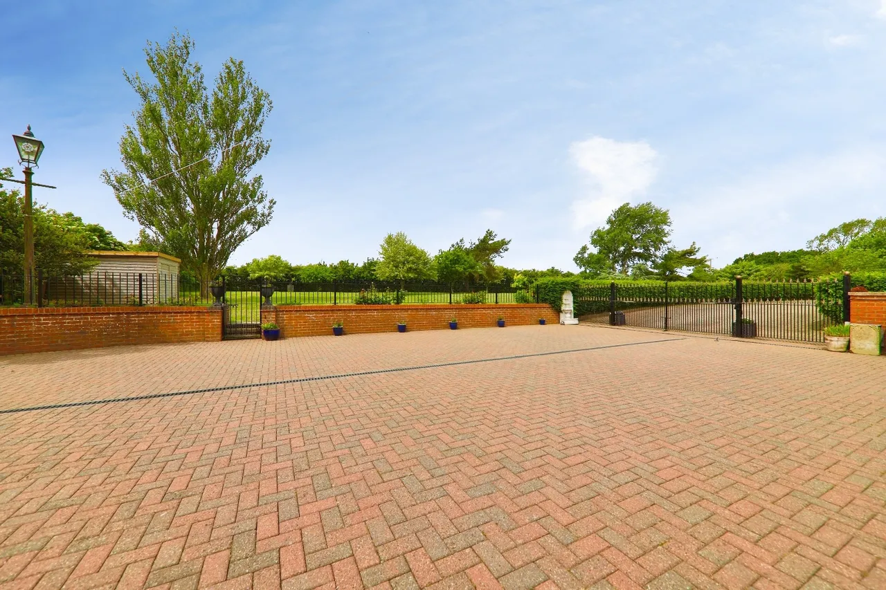 Carr Road, Burton Pidsea, HU12, photo 25