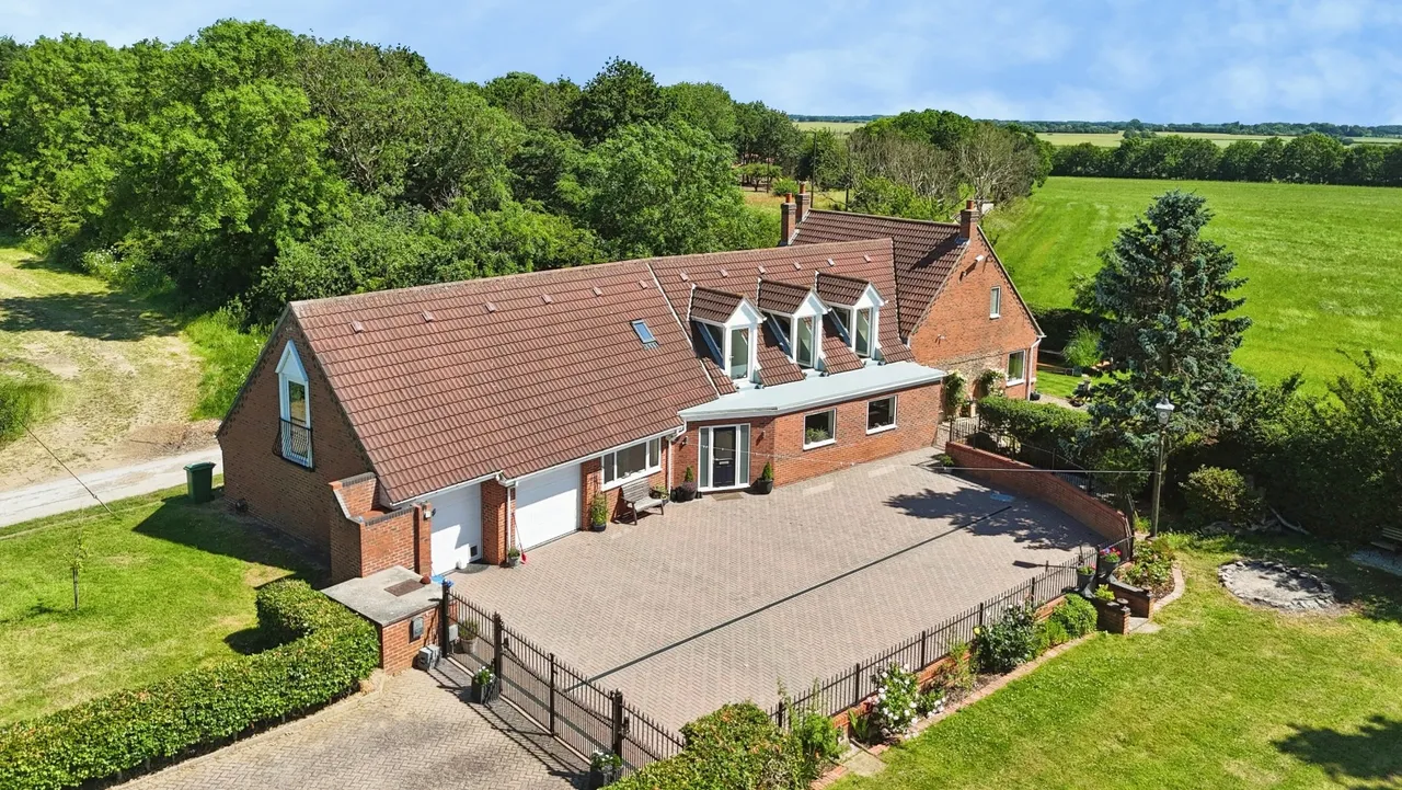 Carr Road, Burton Pidsea, HU12, photo 4