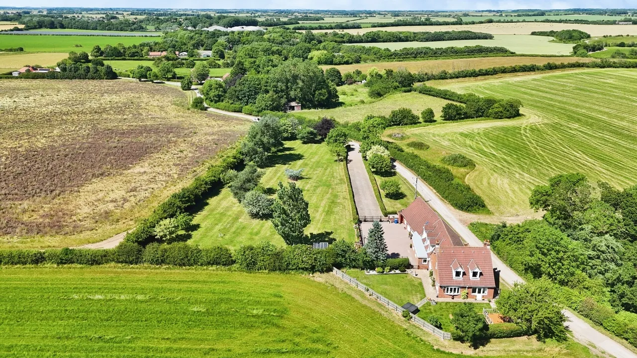 5 bed house for sale, Carr Road, Burton Pidsea, HU12