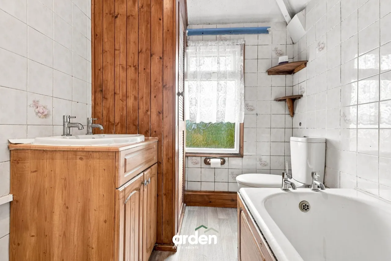 Stourbridge Road, Fairfield, B61, photo 9