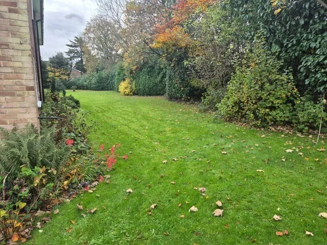 Furrows Place, CR3, photo 4
