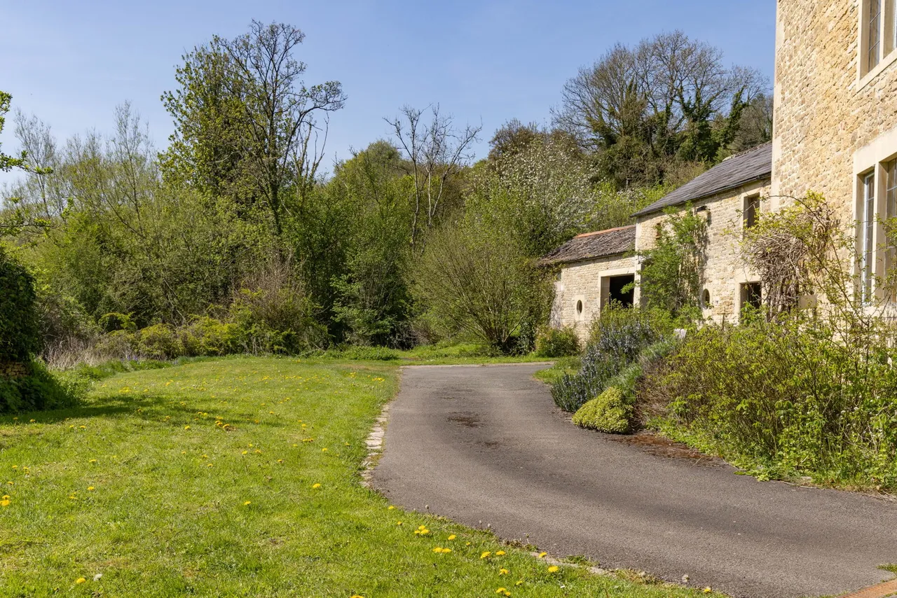 Longdean, Yatton Keynell, SN14, photo 80