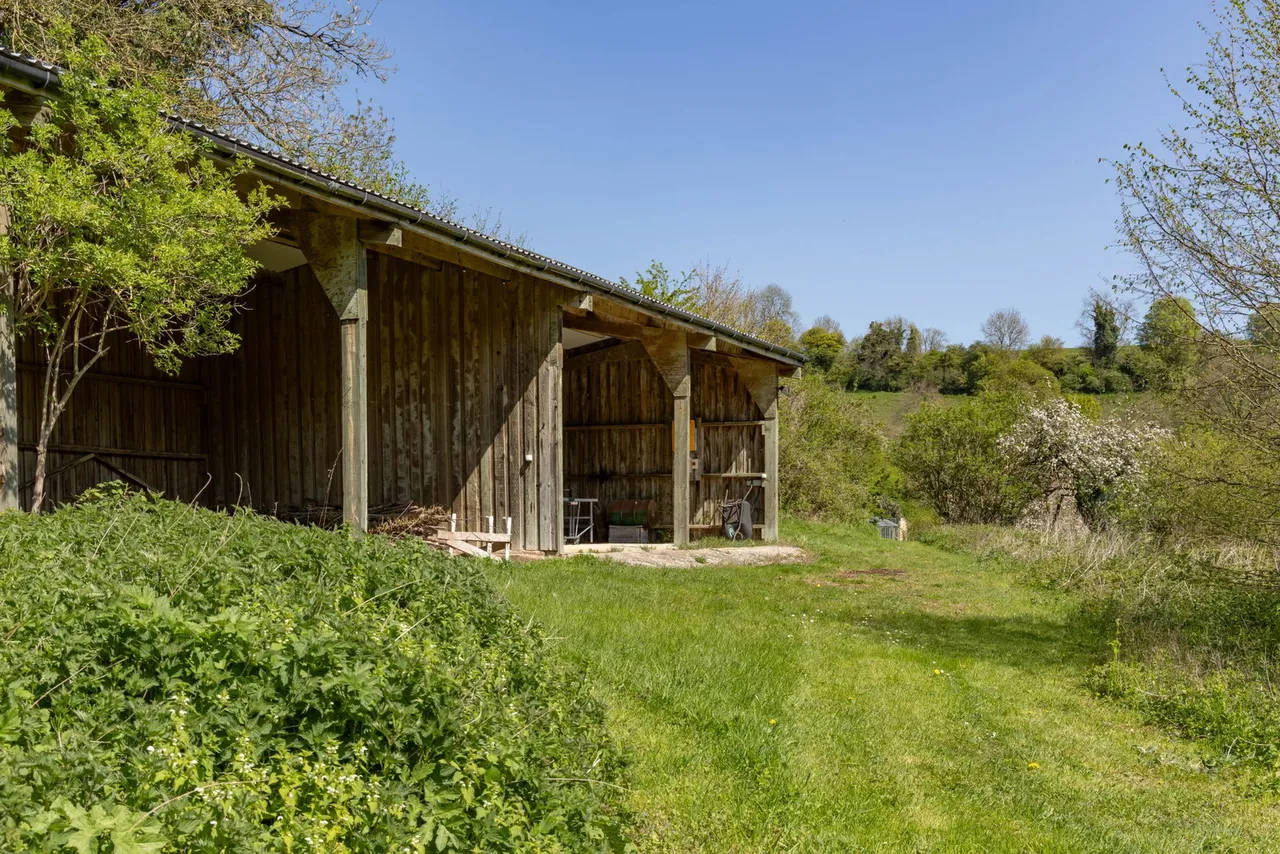 Longdean, Yatton Keynell, SN14, photo 3