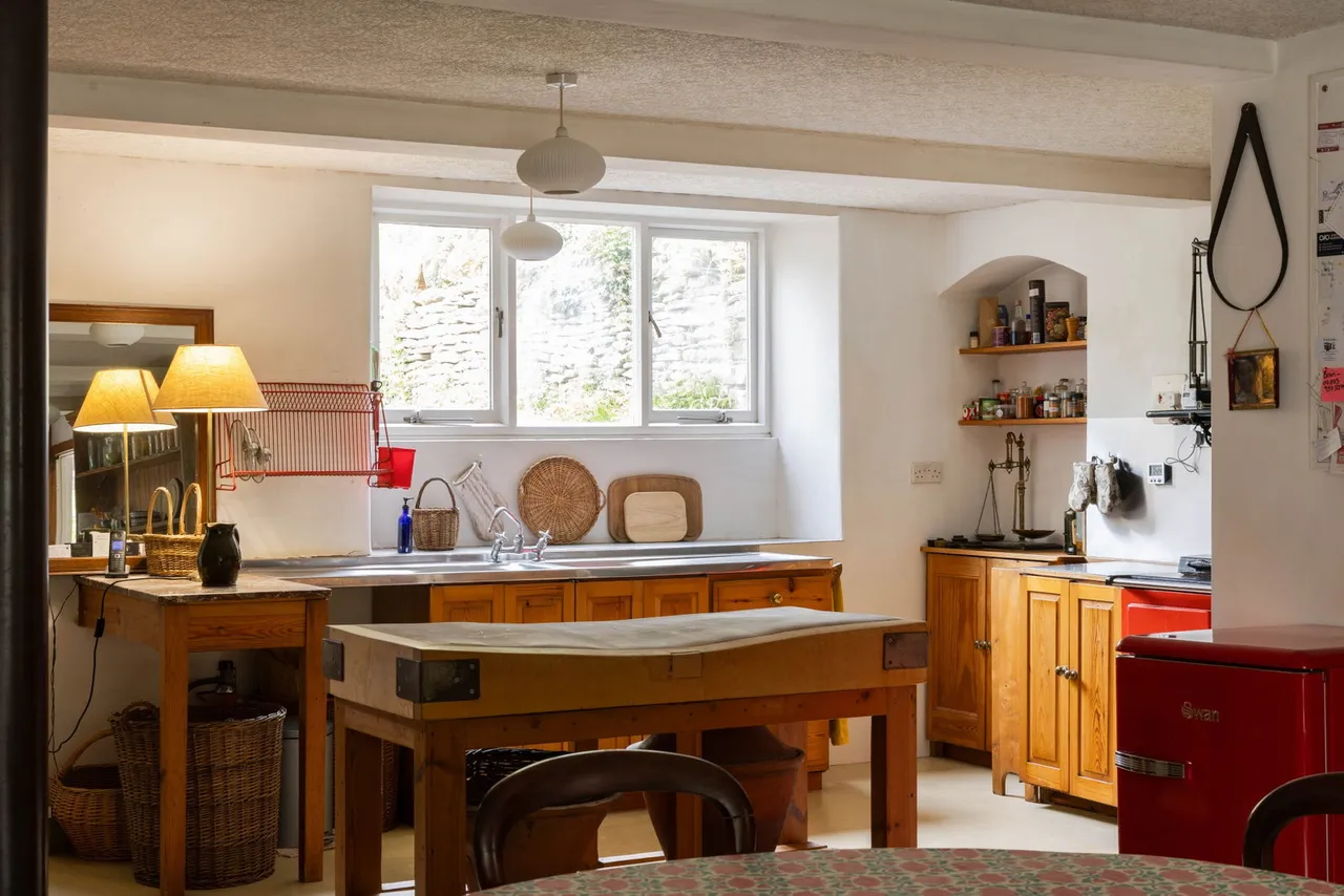 Longdean, Yatton Keynell, SN14, photo 7