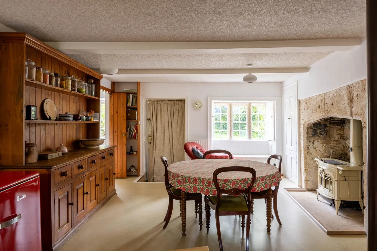 Longdean, Yatton Keynell, SN14, photo 46
