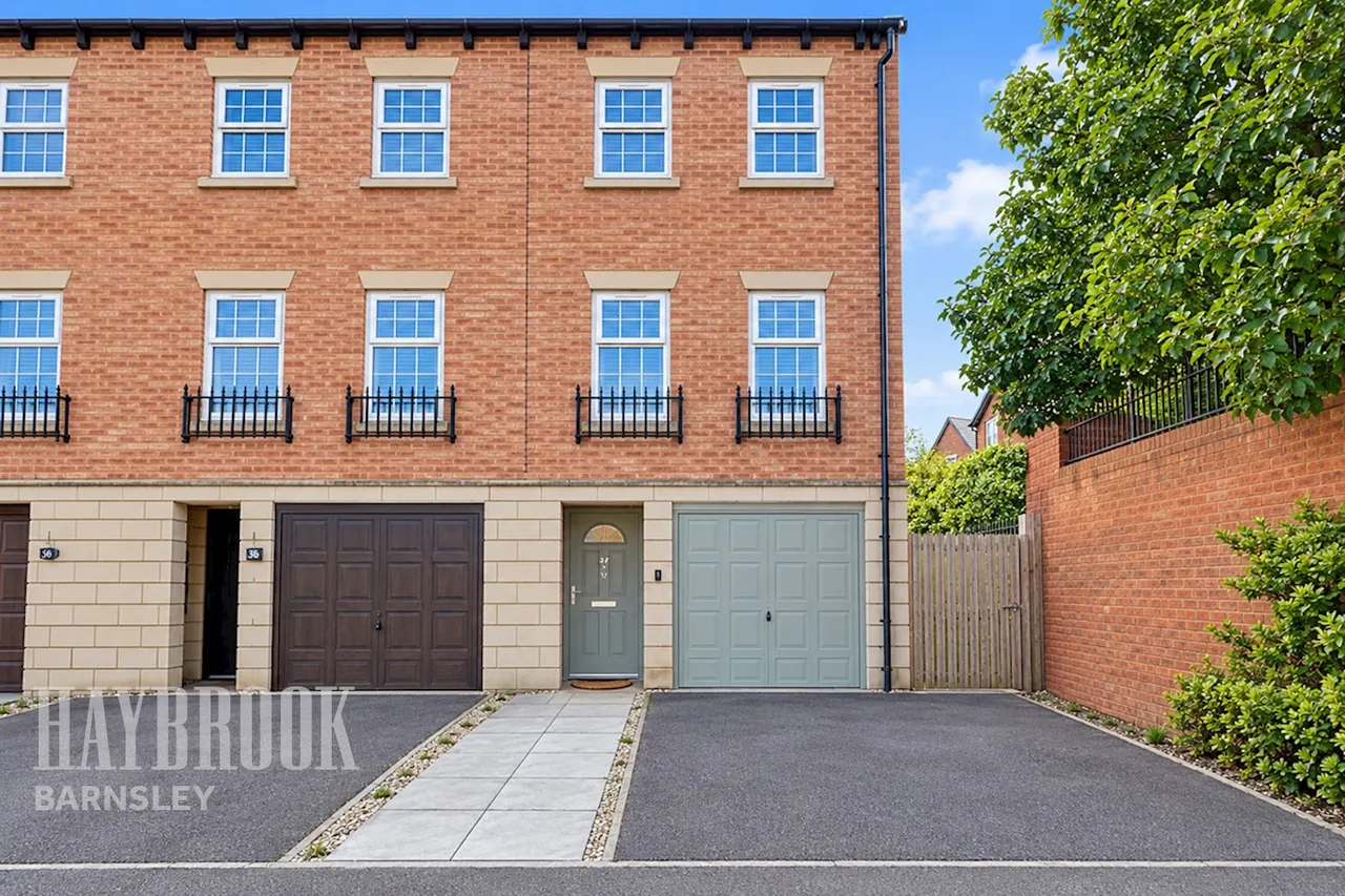 4 bed house for sale, Heathfields, Barnsley