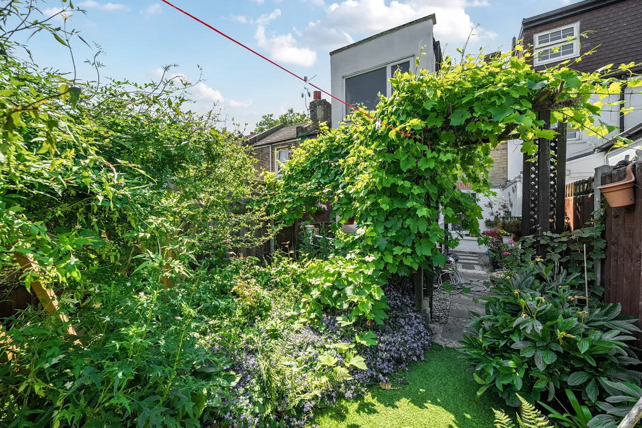 Sutcliffe Road, SE18, photo 19