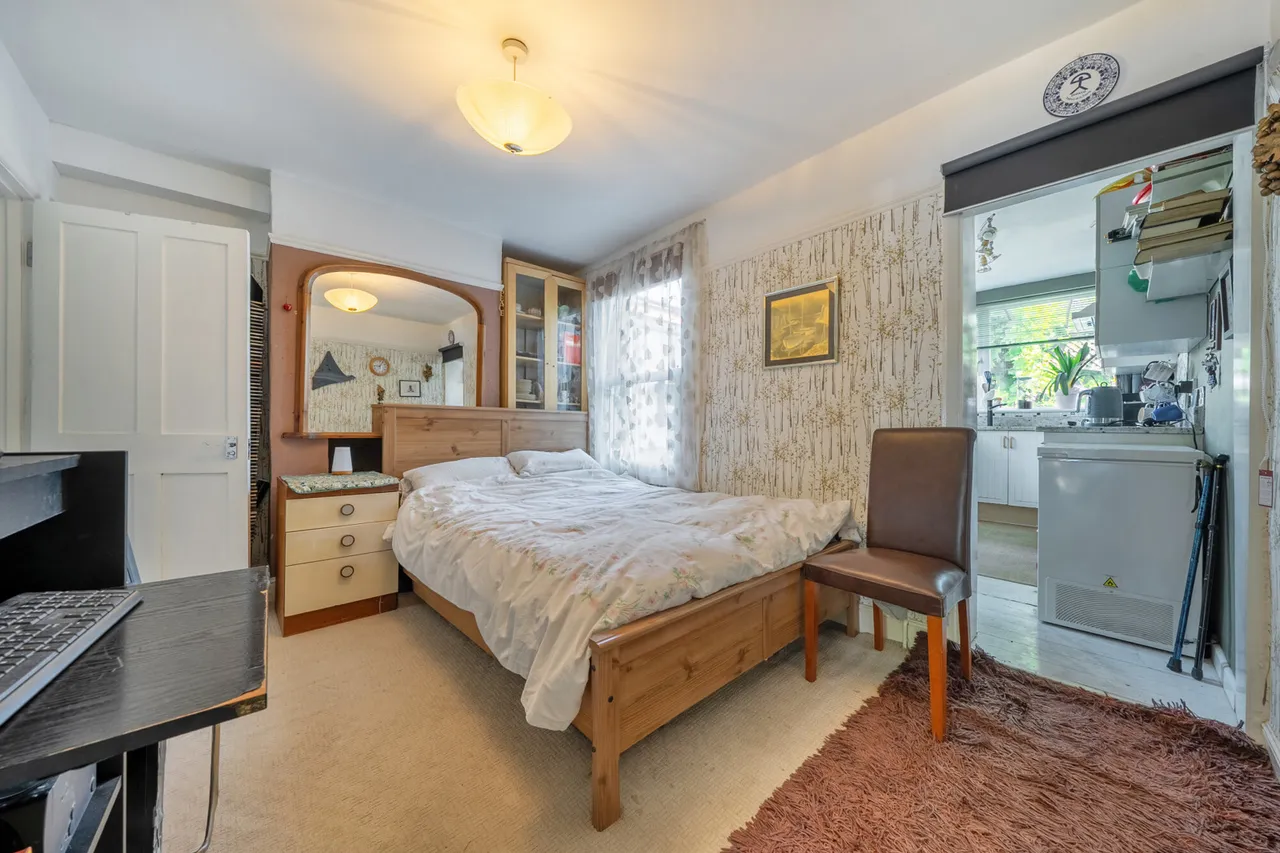 Sutcliffe Road, SE18, photo 8