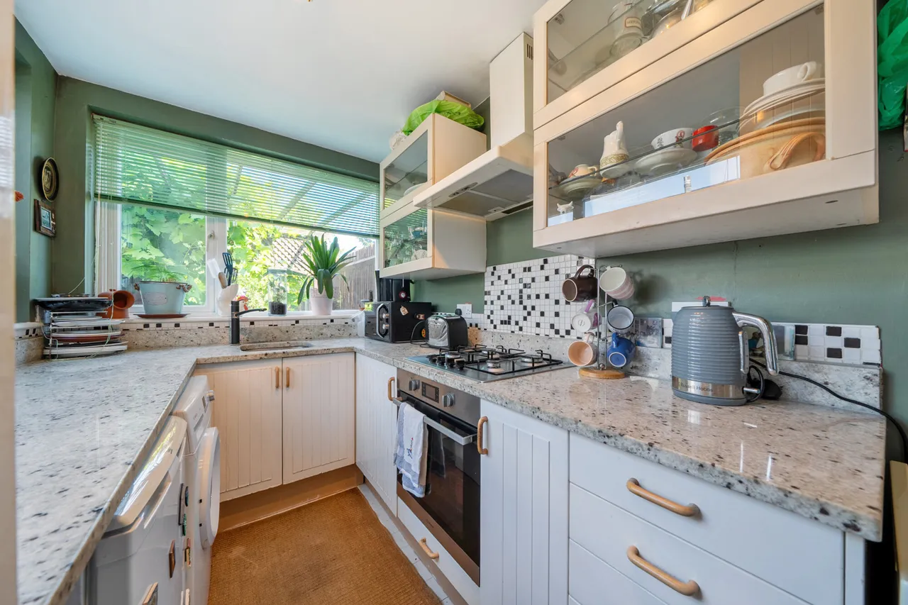 Sutcliffe Road, SE18, photo 14