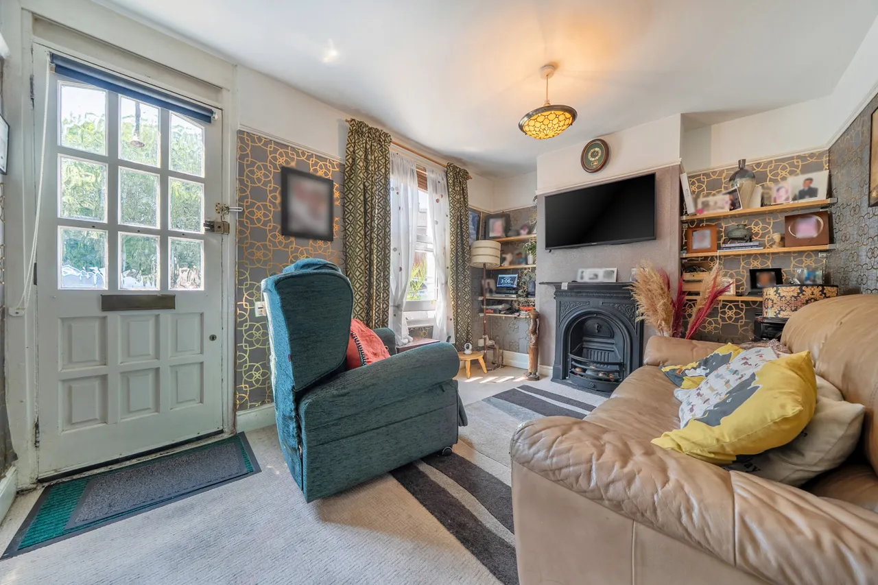 Sutcliffe Road, SE18, photo 2