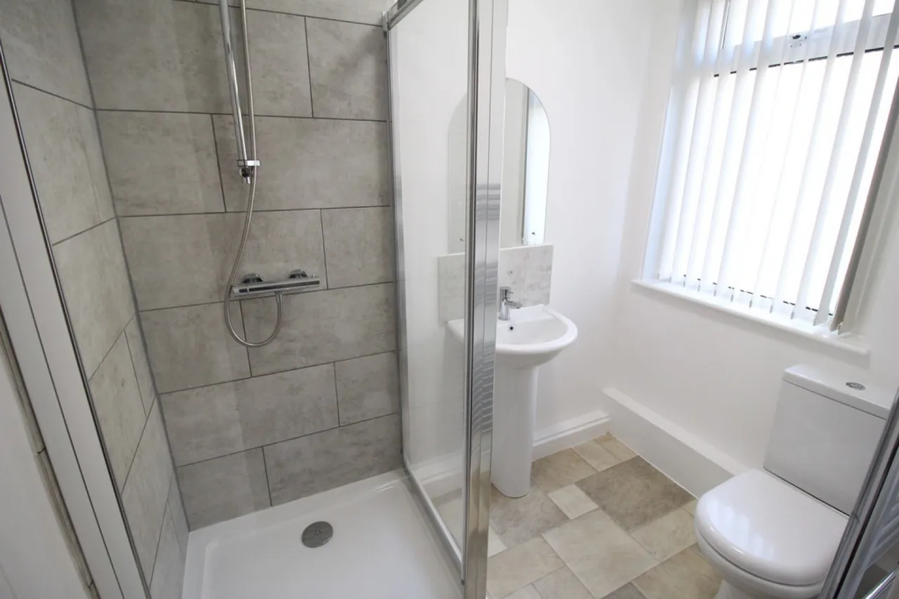 Haynes Road, Westbury, photo 10