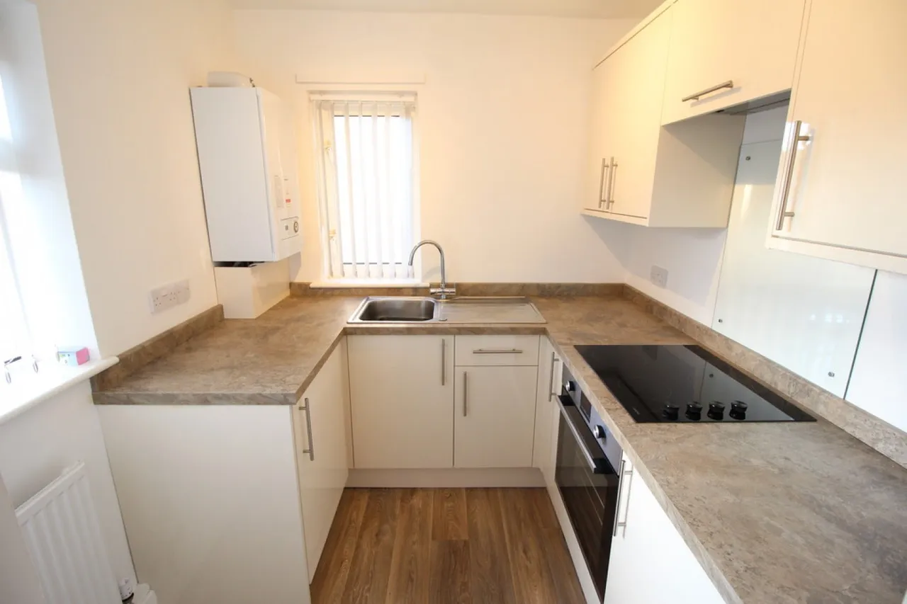 Haynes Road, Westbury, photo 2