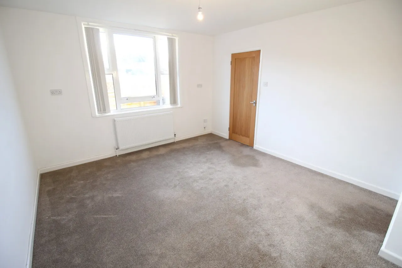 Haynes Road, Westbury, photo 5