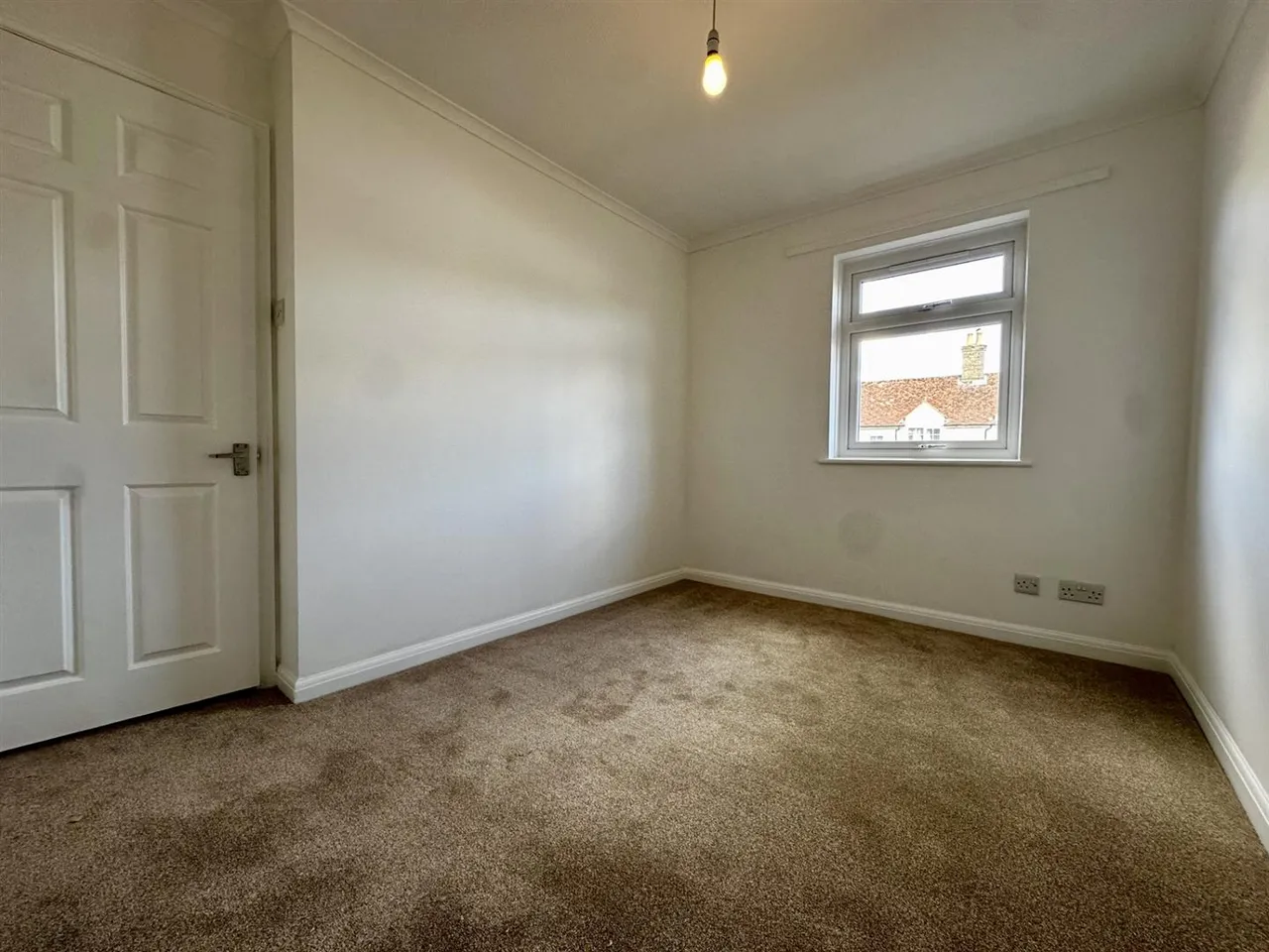 Pippin Row, Calne, SN11, photo 5