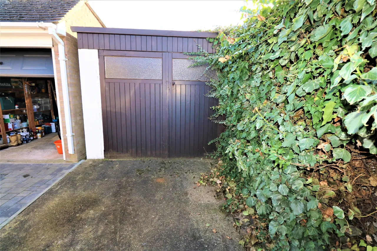 The Spinney, Grays, Essex, RM16 3EJ, photo 10