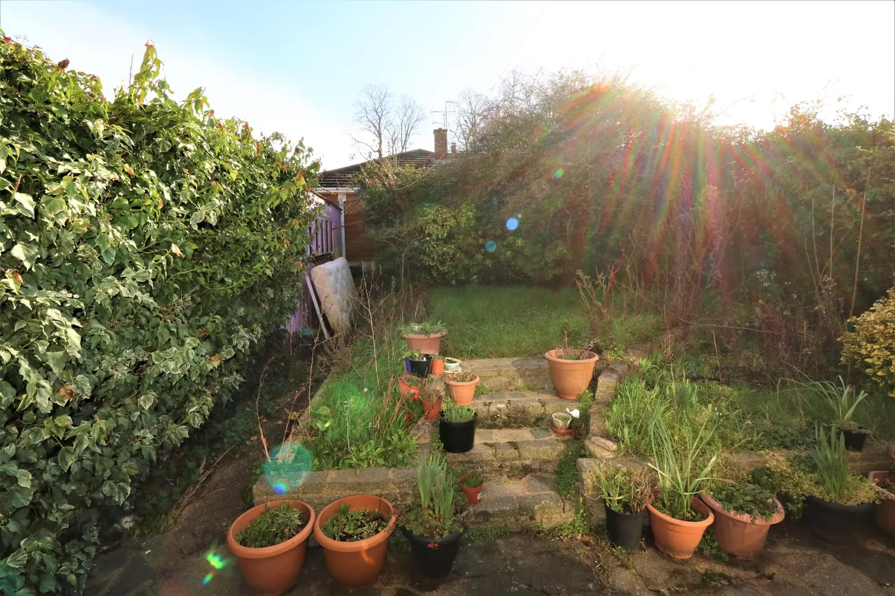 The Spinney, Grays, Essex, RM16 3EJ, photo 12