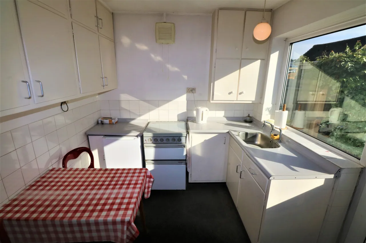 The Spinney, Grays, Essex, RM16 3EJ, photo 4