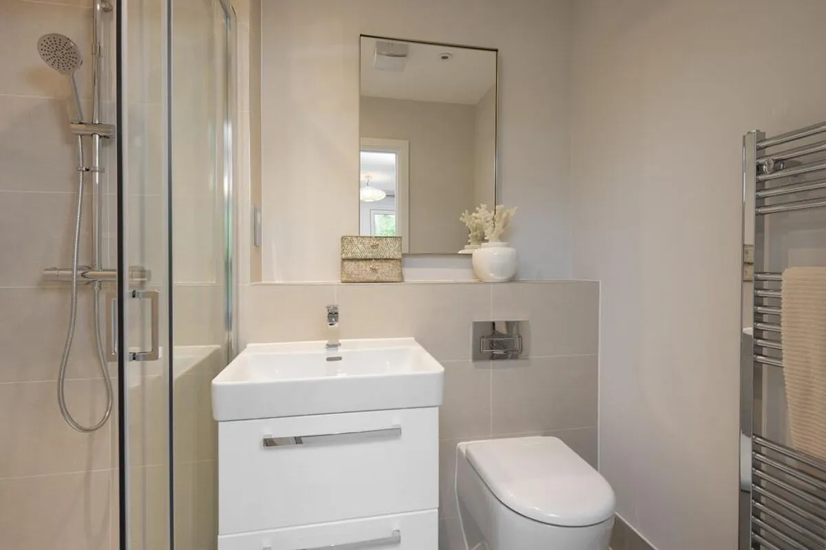 Brooklands Grove, Weybridge, KT13, photo 9