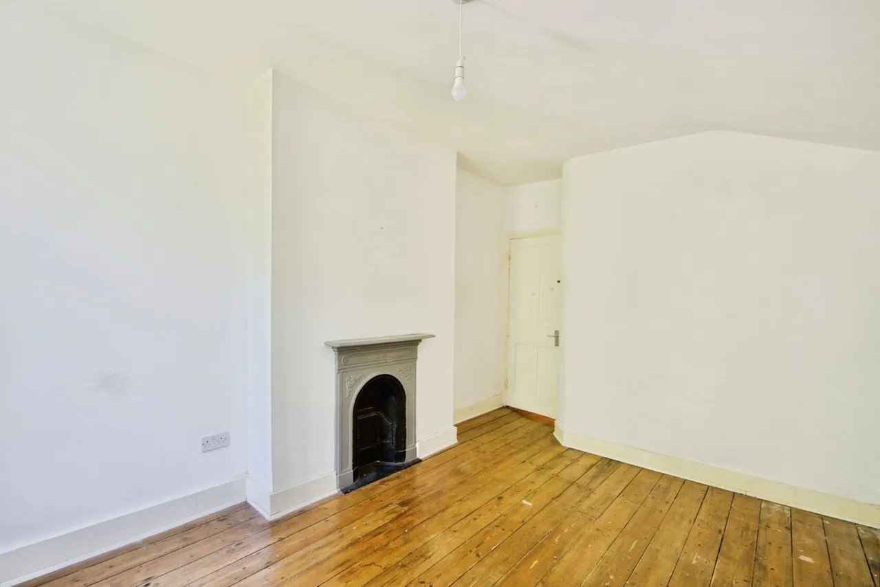 East Avenue, Manor Park, E12, photo 9