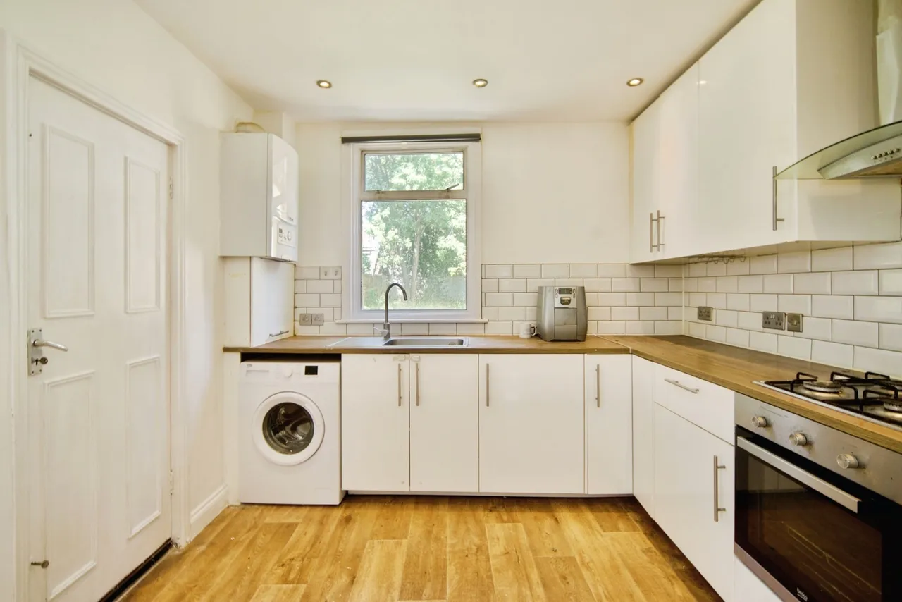 East Avenue, Manor Park, E12, photo 5