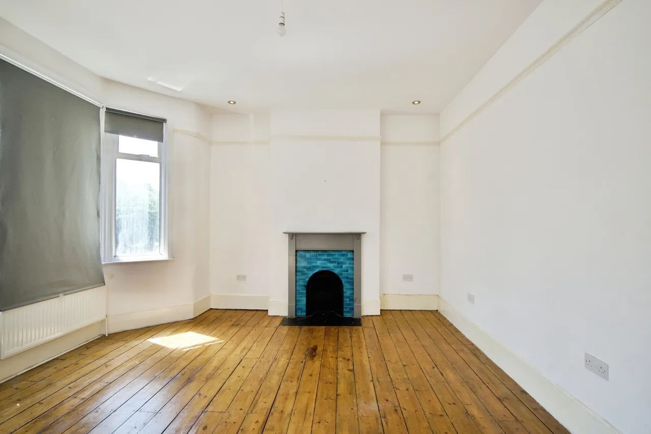 East Avenue, Manor Park, E12, photo 8