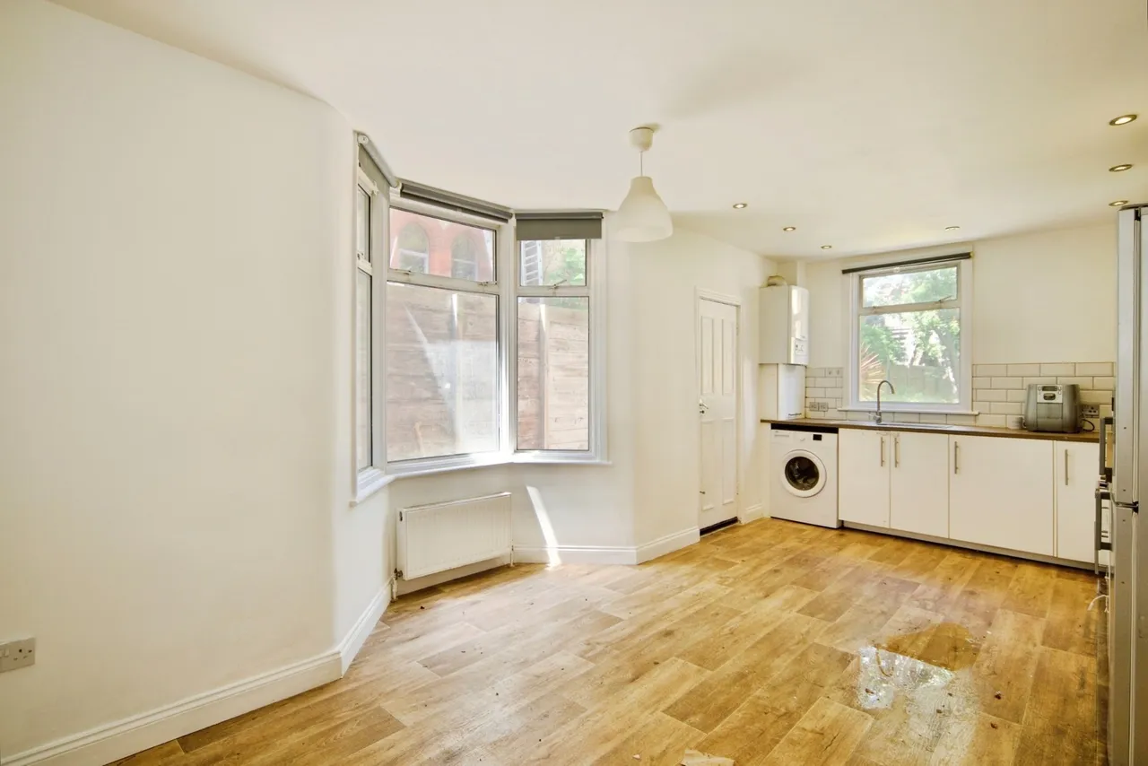 East Avenue, Manor Park, E12, photo 4