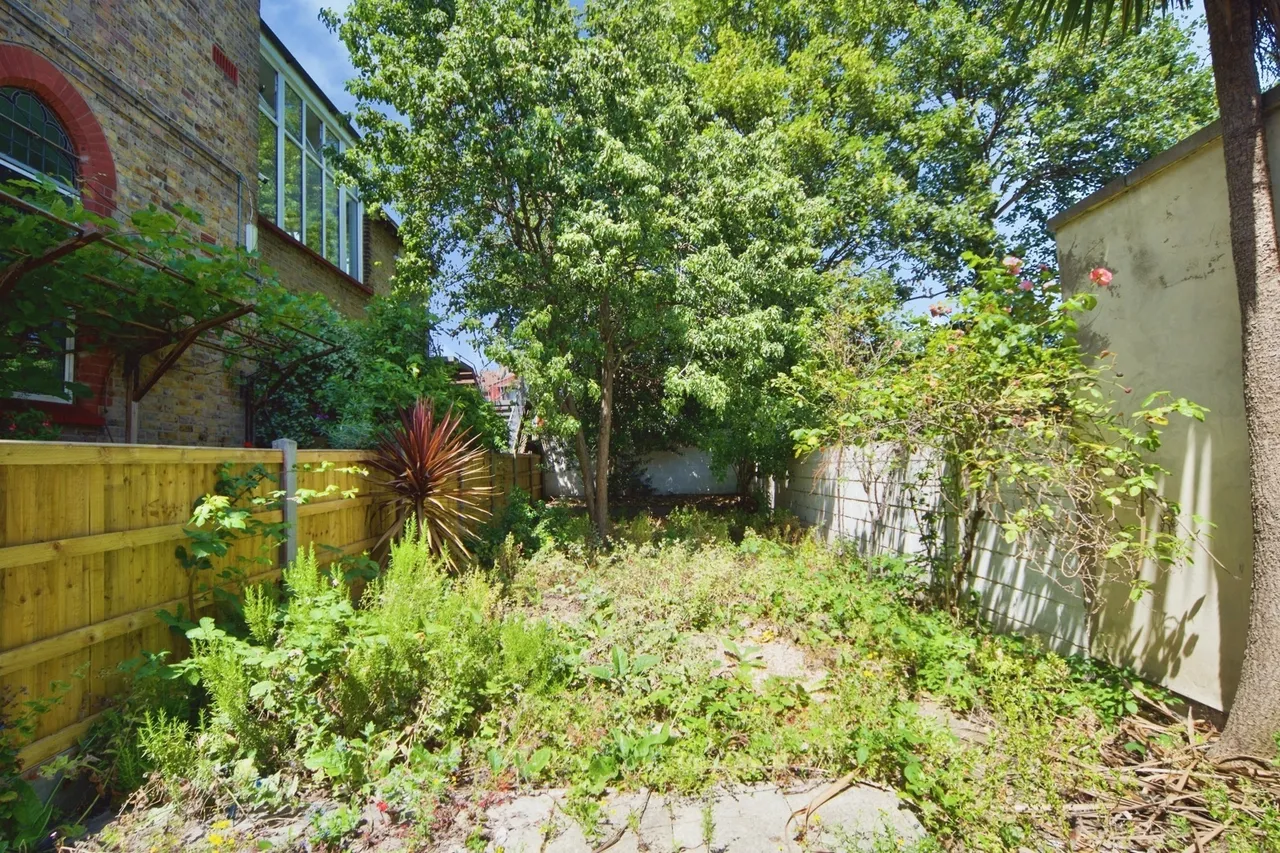 East Avenue, Manor Park, E12, photo 15