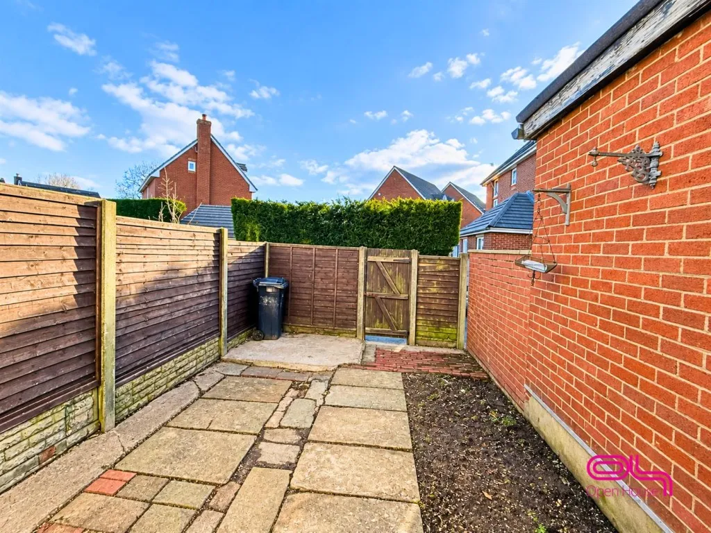 St. Johns Road, Lostock, BL6, photo 10
