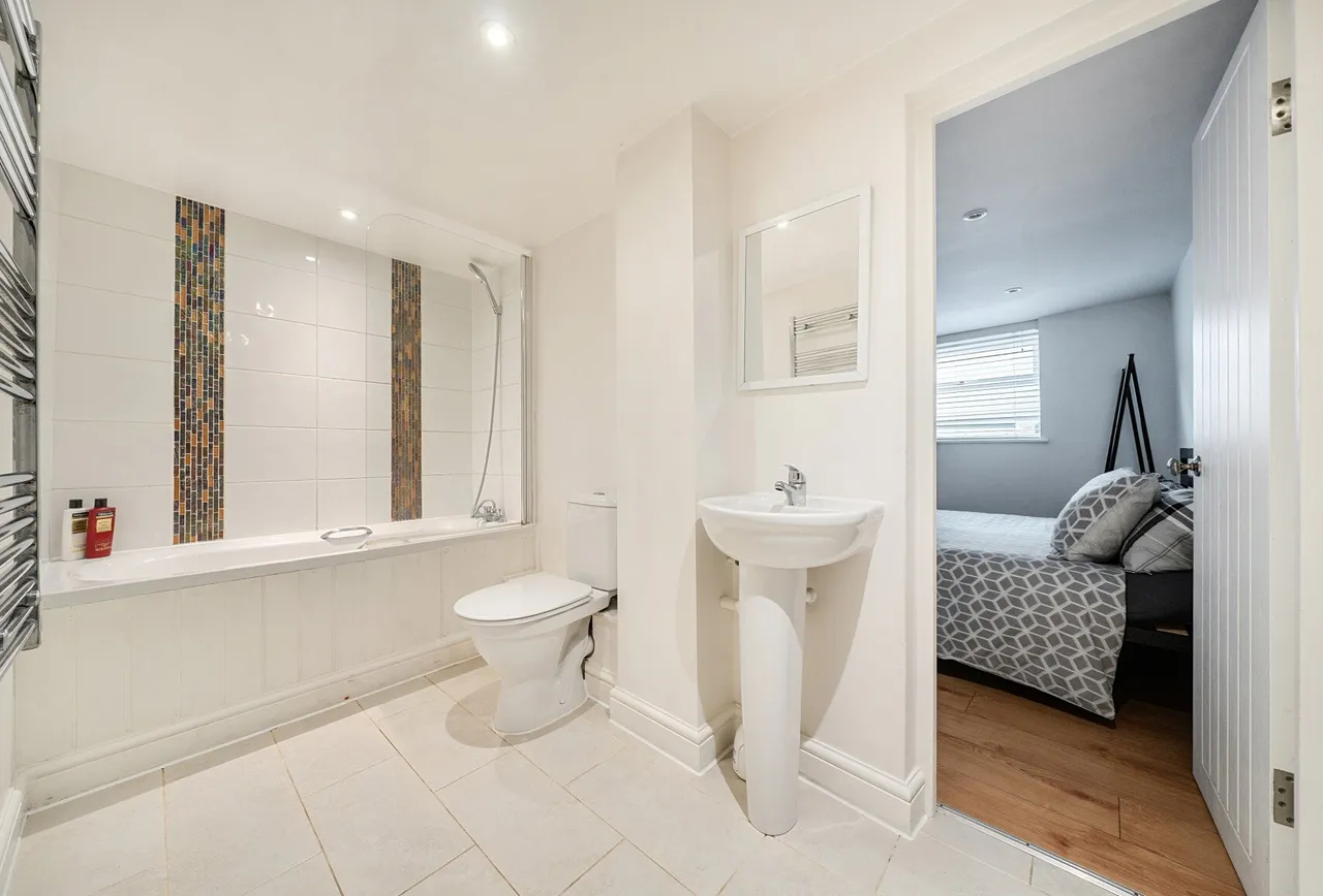 Grosvenor Street, Cheltenham, GL52 2SQ, photo 3