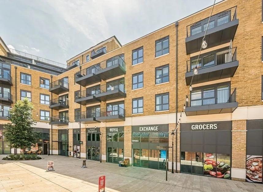 2 bed flat to rent, Heritage Walk, Kingston Upon Thames, KT1