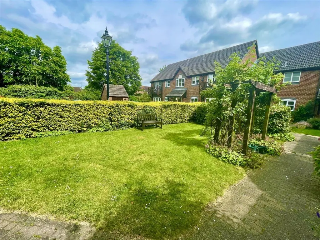 Marlborough Road, Swindon, photo 8