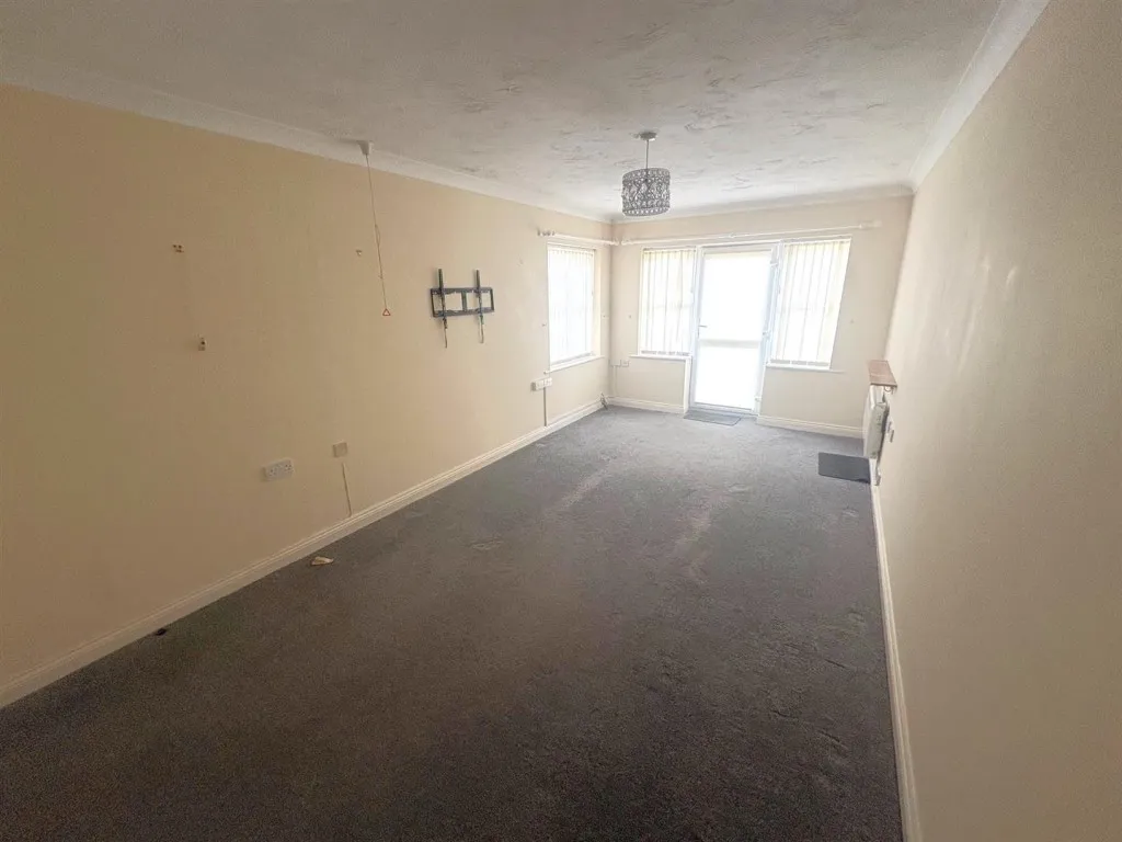Marlborough Road, Swindon, photo 2