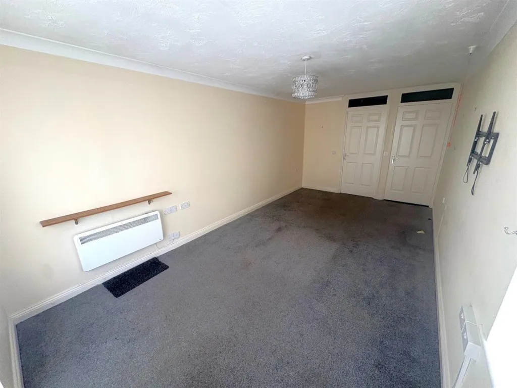 Marlborough Road, Swindon, photo 5