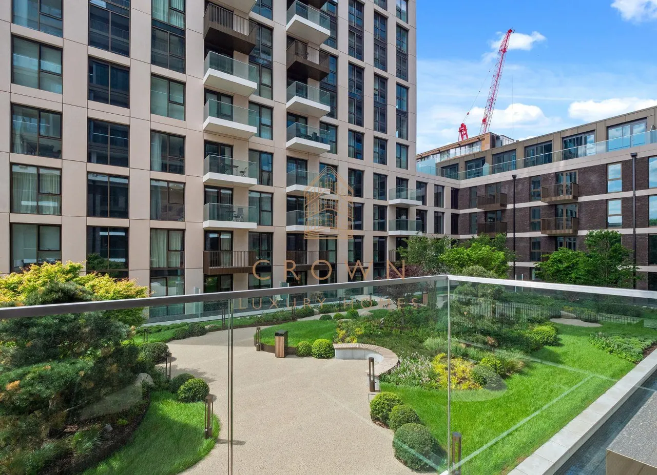 Merino Gardens, London, E1W, photo 2