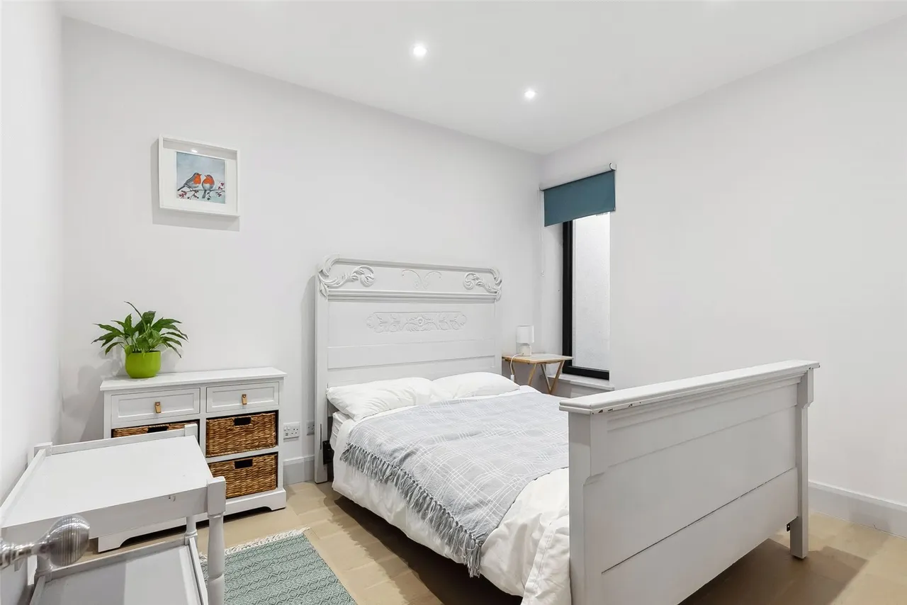 Bedford Road, Twickenham, TW2 5EW, photo 10